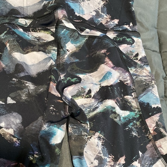 Lululemon Fast and Free Tight II (Hemmed to 24") - Picture 8 of 15